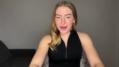 Milana online show from 7, 2, 2025