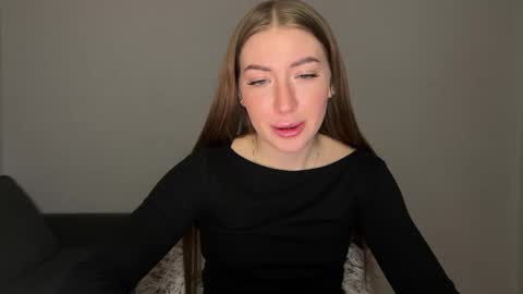 Milana online show from 19, 2, 2025