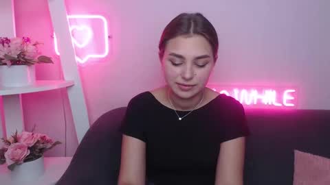 milanaangelas online show from 31, 1, 2025