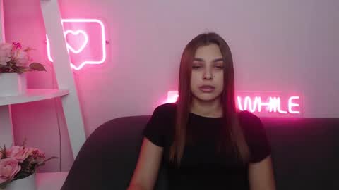 milanaangelas online show from 2, 2, 2025