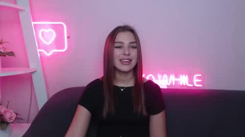 milanaangelas online show from 28, 2, 2025