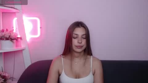 Snapshot of milanaangelas chatting on 13, 7, 2026 milanaangelas online show from 13, 7, 2026