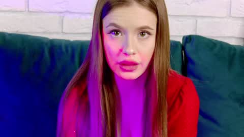 MilanaBalmain online show from 5, 2, 2025