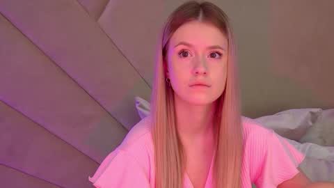 MilanaBalmain online show from 22, 9, 2025