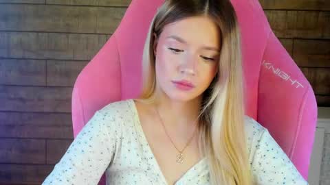 Snapshot of milanabalmain chatting on 22, 5, 2026 MilanaBalmain online show from 22, 5, 2026
