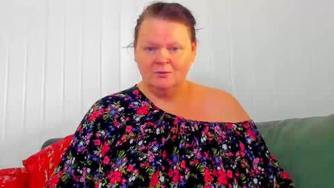 Snapshot of milanabiegert chatting on 25, 2, 2026 Lana online show from 25, 2, 2026