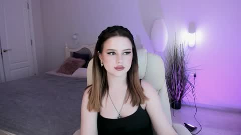 milanamoons online show from 16, 10, 2025