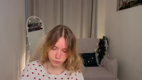 Snapshot of milanarayy chatting on 7, 6, 2026 Milaray online show from 7, 6, 2026