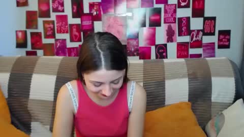 Snapshot of milanaroz chatting on 20, 2, 2025 milanaroz online show from 20, 2, 2025