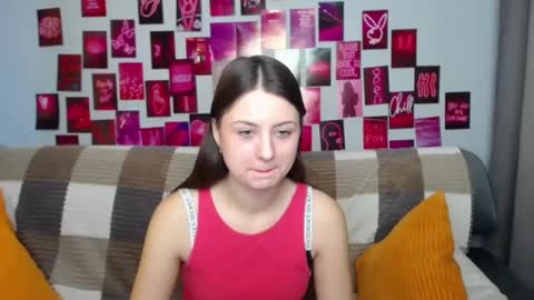 Snapshot of milanaroz chatting on 21, 2, 2025 milanaroz online show from 21, 2, 2025