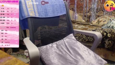 Luna-- link in bio online show from 22, 1, 2025