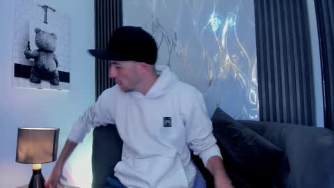 Snapshot of milanwhite_ chatting on 21, 2, 2026 MILAN online show from 21, 2, 2026