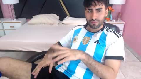 milanzaire online show from 15, 10, 2025