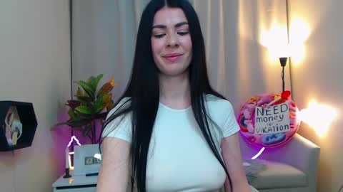 Snapshot of milasecretsss chatting on 31, 5, 2026 milasecretsss online show from 31, 5, 2026