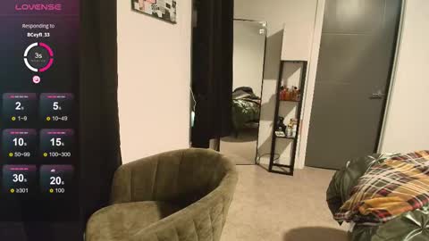 Snapshot of milaseren chatting on 15, 2, 2026 Mila online show from 15, 2, 2026