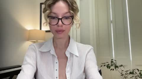 Snapshot of milayah chatting on 24, 9, 2025 Mila online show from 24, 9, 2025