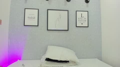 Snapshot of mile_u chatting on 19, 1, 2025 Milena online show from 19, 1, 2025