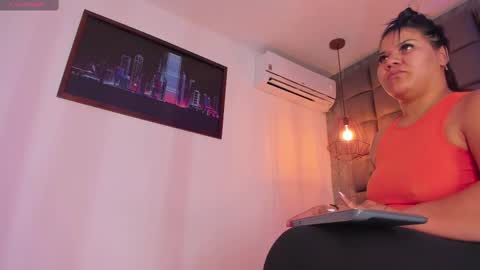 Snapshot of mile_u chatting on 14, 2, 2025 Milena online show from 14, 2, 2025