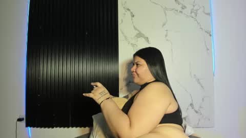 Snapshot of mile_u chatting on 4, 7, 2026 Milena online show from 4, 7, 2026