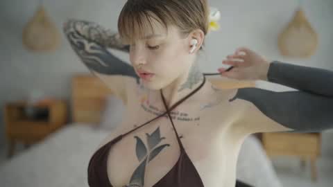 M  Telegram mamagotachannel online show from 28, 1, 2025