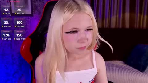 Snapshot of milemissyy chatting on 30, 7, 2026 Mia online show from 30, 7, 2026