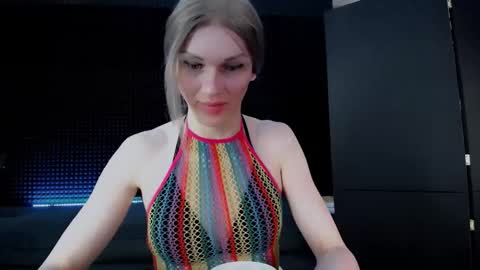 Milena Hardy online show from 19, 9, 2025