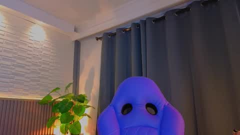 milena_lawson online show from 25, 9, 2025