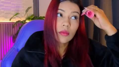 milena_lawson online show from 21, 11, 2025