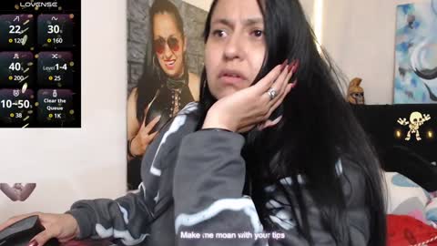Snapshot of milenacams chatting on 3, 2, 2025 milena online show from 3, 2, 2025