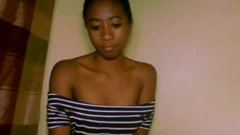 Snapshot of milennah chatting on 14, 6, 2026 milennah online show from 14, 6, 2026