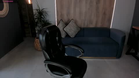 Snapshot of mileycruz_ chatting on 13, 9, 2025 Miley Cruz IG miley model23 online show from 13, 9, 2025