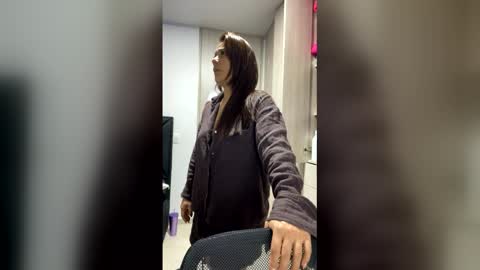 Snapshot of milf__pretty chatting on 31, 5, 2026 Melissa online show from 31, 5, 2026