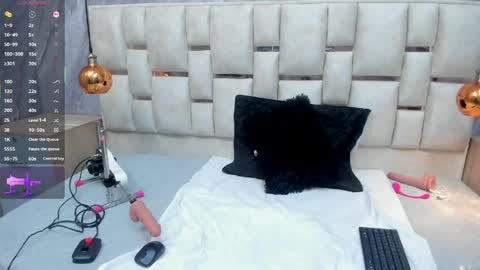 Snapshot of milf_drip chatting on 19, 5, 2026 Lili online show from 19, 5, 2026