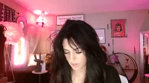 Snapshot of milf_lacey chatting on 14, 7, 2026 Milf Lacey online show from 14, 7, 2026