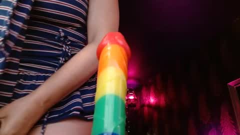 Snapshot of milf_lacey chatting on 28, 7, 2026 Milf Lacey online show from 28, 7, 2026