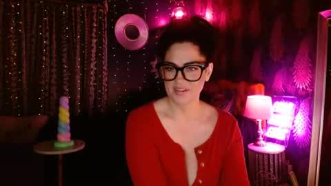 Snapshot of milf_lacey chatting on 6, 8, 2026 Milf Lacey online show from 6, 8, 2026