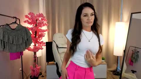 Snapshot of milf_mamyy chatting on 9, 10, 2025 Filicia online show from 9, 10, 2025