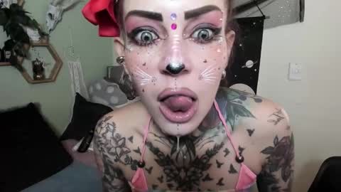 Isabella online show from 30, 10, 2025