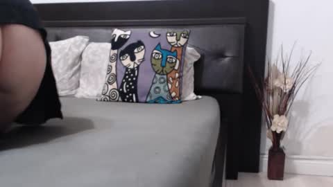 milfa online show from 5, 10, 2025