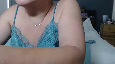 Snapshot of milfyanddaddy chatting on 7, 5, 2026 milfyanddaddy online show from 7, 5, 2026