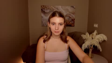 Snapshot of milinafox chatting on 9, 9, 2025 milinafox online show from 9, 9, 2025