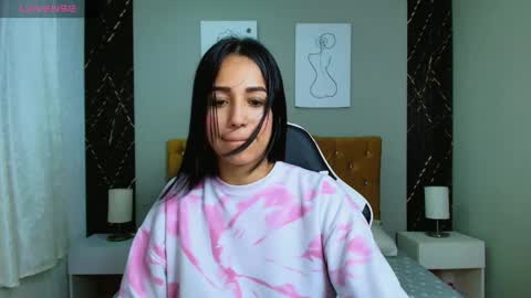 Snapshot of milk_little4u chatting on 2, 5, 2026 luci online show from 2, 5, 2026