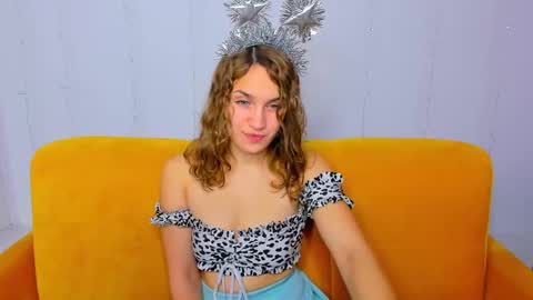 milkablond online show from 30, 12, 2024