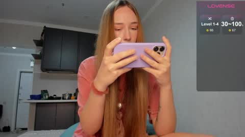 Snapshot of milkaeliza1 chatting on 22, 5, 2026 MilkaLiza online show from 22, 5, 2026