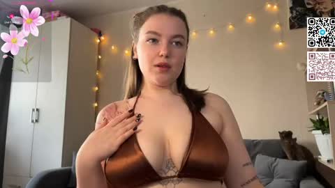 Snapshot of milkbun_x chatting on 19, 4, 2026 KiteNext stream 0300-0900UTS5 online show from 19, 4, 2026