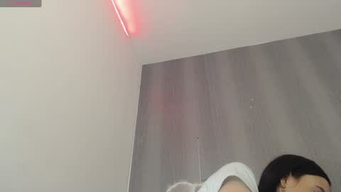 Snapshot of milker_amira chatting on 8, 12, 2024 Amira online show from 8, 12, 2024