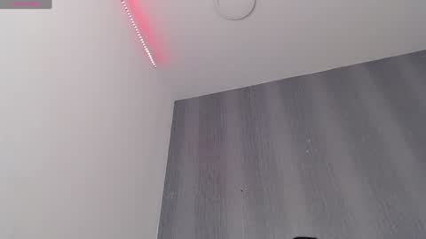 Snapshot of milker_amira chatting on 8, 2, 2025 Amira online show from 8, 2, 2025