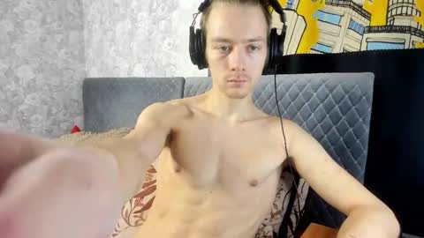 Isaac online show from 17, 11, 2025