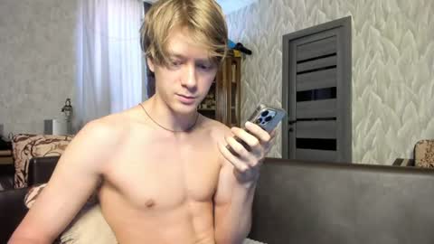 Snapshot of milkiwy chatting on 19, 6, 2026 Isaac online show from 19, 6, 2026