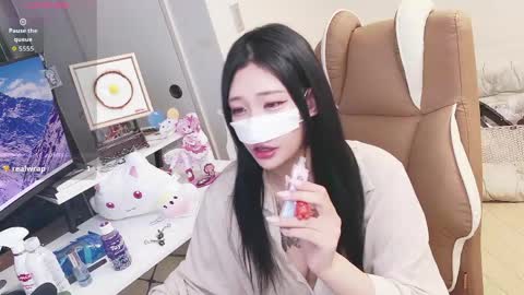 Snapshot of milksola chatting on 14, 5, 2026 milksola online show from 14, 5, 2026